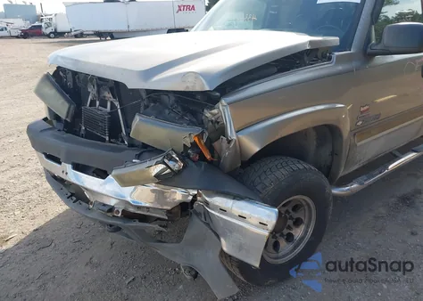 2003 Chevrolet Silverado 2500Hd Lt from USA, damaged, VIN 1GCHK29163E121207